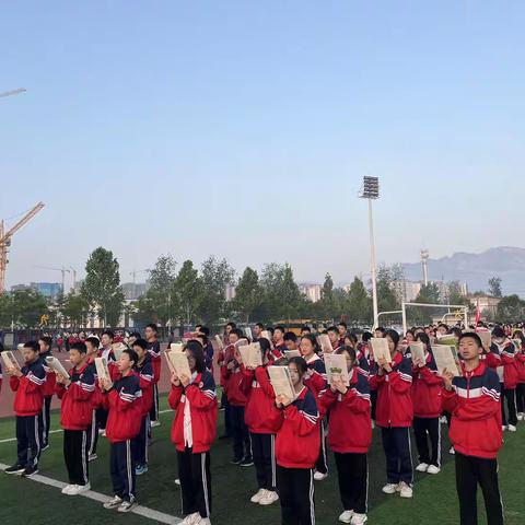 【与光同程·沐光而行】世纪七5班学期工作纪实