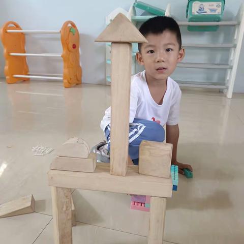 姜韩幼儿园大班宝贝们的开学精彩瞬间