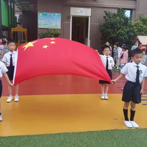 “国旗飘扬 伴我成长”——永安市海沃蒙特梭利幼儿园升旗仪式