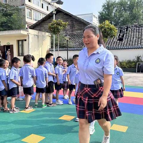 “感恩成长  ，筑梦未来”——元山小学附属幼儿园大班毕业典礼活动