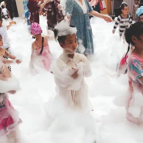 大足区南山幼儿园贵和园中二班六月精彩回顾