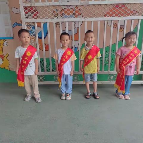 🌈可爱的礼仪小标兵们👧👦