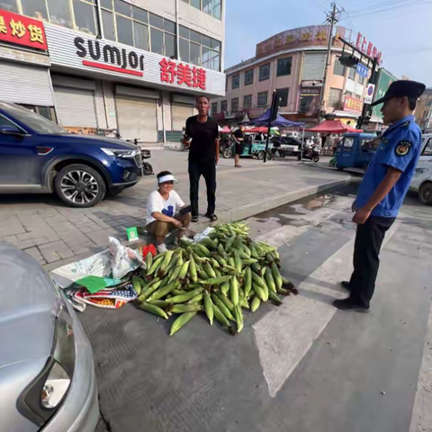 党家街道开展占道经营治理提升市容环境