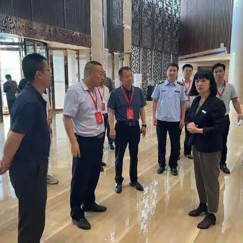 碑林区政协副主席惠鸣带队督导检查皇冠假日酒店食品安全“两个责任”落实情况