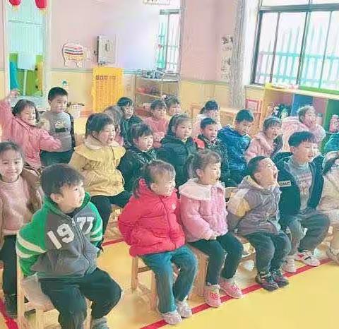 【快乐相伴 ，见证成长 】——朝阳幼学幼儿园中二班