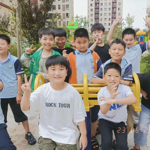 史坦纳三年级的小可爱们