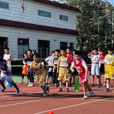 顽强拼搏 超越自我 绿叶中队第一个比赛日微记录