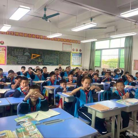 兴华小学三（7）班--留住美好，憧憬未来