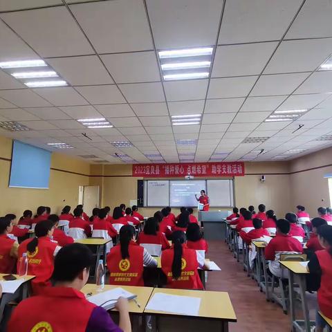 刘仁洪名师工作室到宜良县第八中学开展支教助学活动