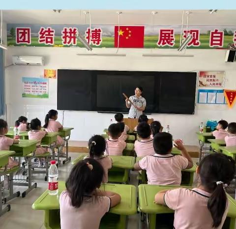 “走进小学 续写童年”——信德国艺幼儿园参观小学