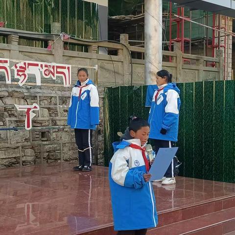 人家不必论富贵，唯有读书声最动听。 ——王阳明