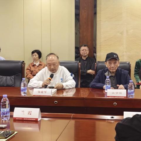 华中师范大学邹建军教授在旅美华人作家北奥文学与人生讲座及座谈会上的欢迎辞