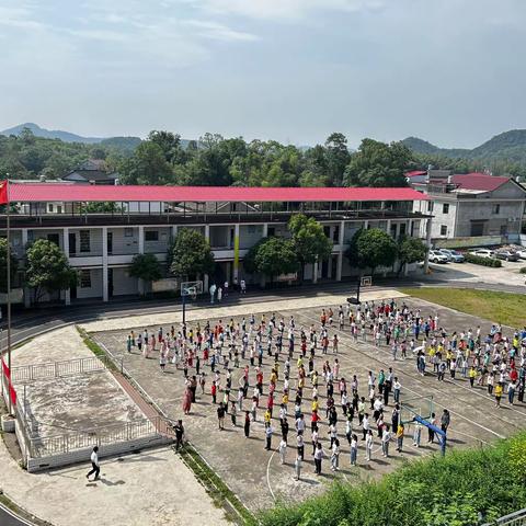 仲夏万物盛，不负好时光——洪山寄宿学校六月份工作总结