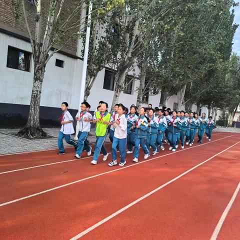 师者如光 虽微致远