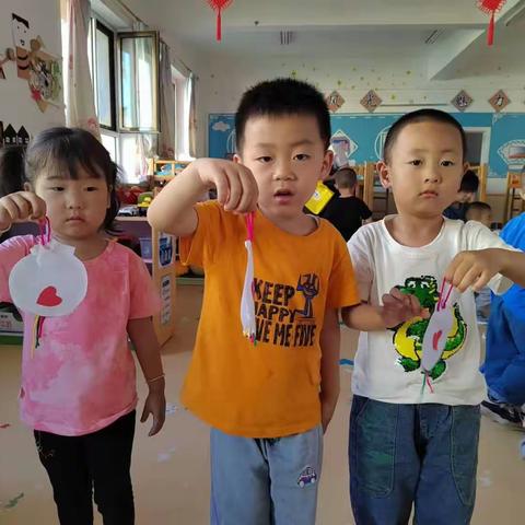 锦界一幼小四班张逸尧小朋友快乐集锦