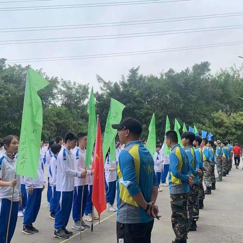 广州市白云区同和中学初二级“熔炼团队，挑战自我”——综合实践活动