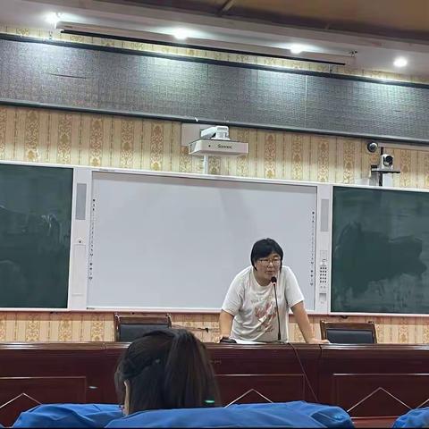 泰安高新区一中东校区全体非班主任教师会议