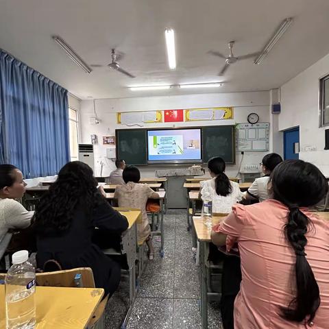 学而不厌，勇于实践——吉首市中小学教师暑期全员培训芙蓉学校全体教师学习纪实（四）