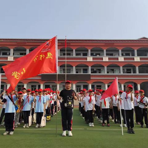 【启悦德育】“品陶瓷文化    赏非遗风雅”—东环小学五年级师生走进金谷轩绞胎瓷博物馆开展研学旅行活