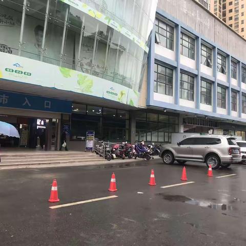 金色港湾店5月10日防损行走管理