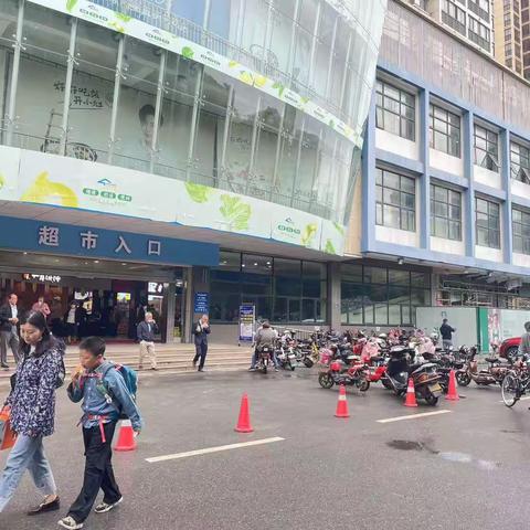 金色港湾店2023年5月24日防损行走管理