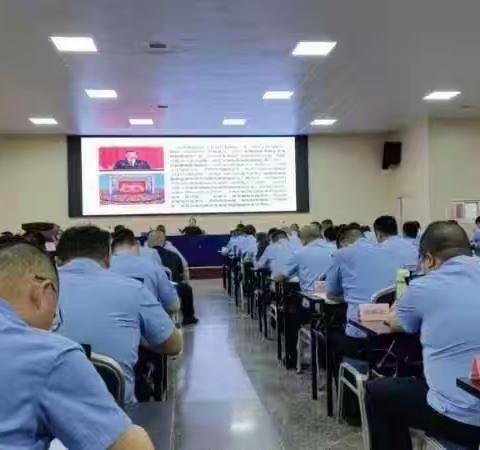 炎炎夏日，警训支队练精兵