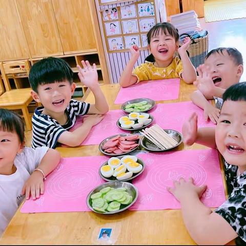 遂昌凯恩路幼儿园暑期夏令营小二班——快乐烘焙：《鸡蛋汉堡》