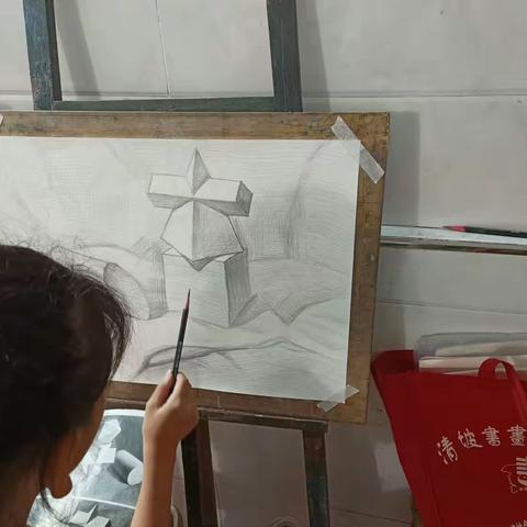 清坡书画艺术学校暑期素描班七月二十四日学生学习动态