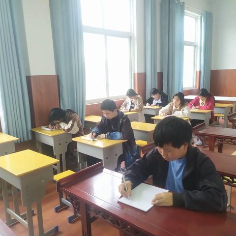 “发展学生特长 赋能学生成长”——鲁山八中乡村少年宫（4月1-3日）日常活动纪实