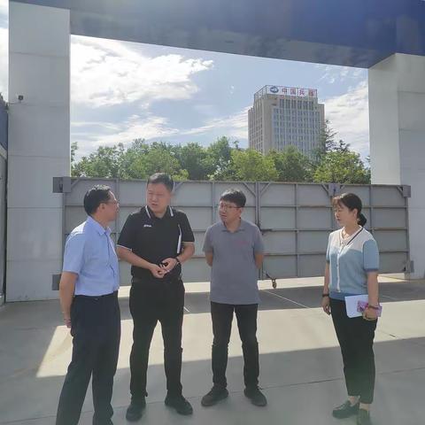 解决堵点难点，优化营商环境——胡家庙街道“一把手走流程、坐窗口、跟执法、处投诉”活动