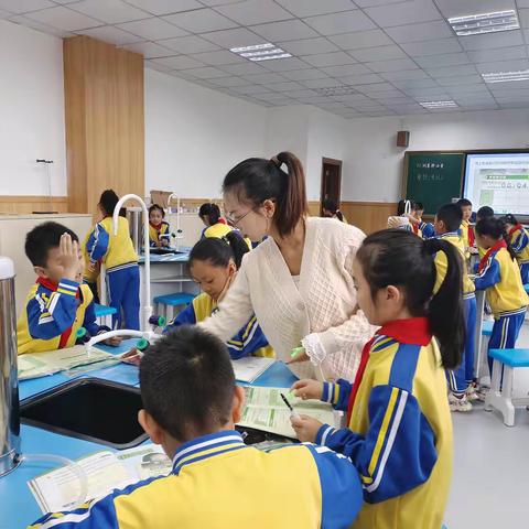 “学习新课标 构建新课堂 师生共成长”—贵阳市环西小学普天分校科学组教研活动