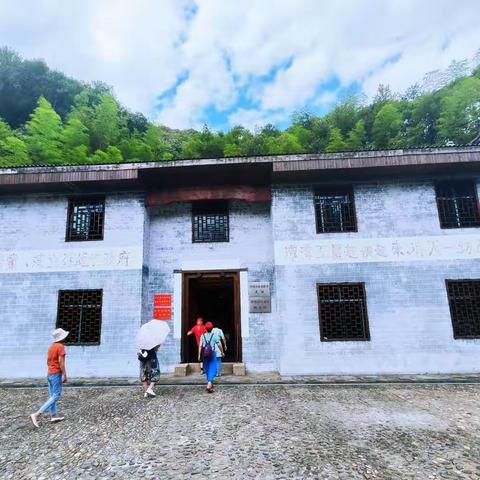 追寻红色足迹，开展党性教育