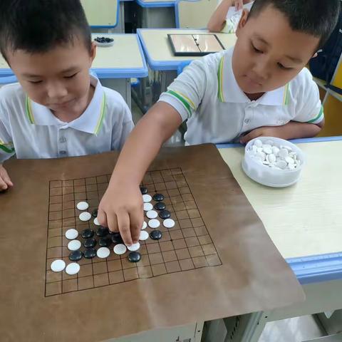 一年级五子棋兴趣组