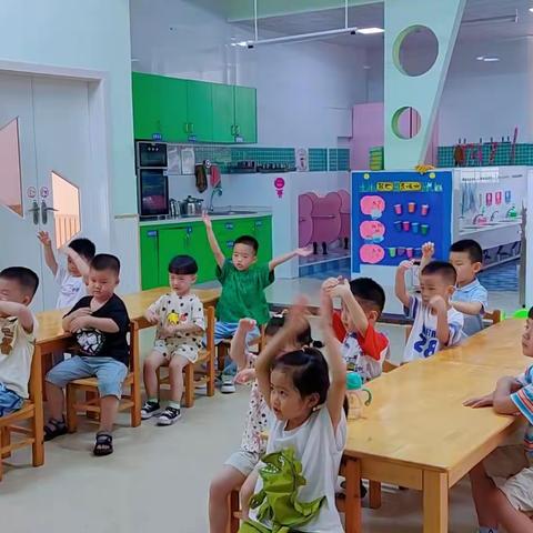 育才江南幼儿园小班暑假班第一周