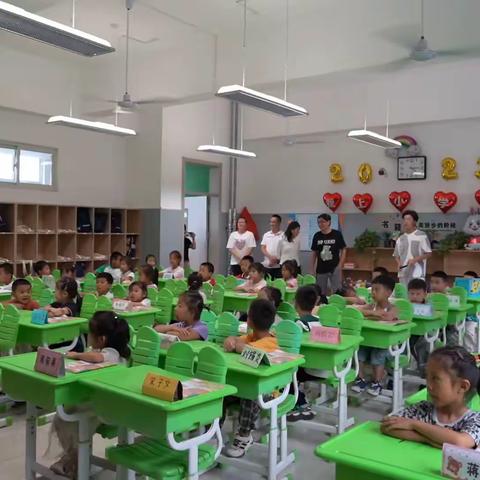 用责任心,爱心、耐心浇灌每一位孩子