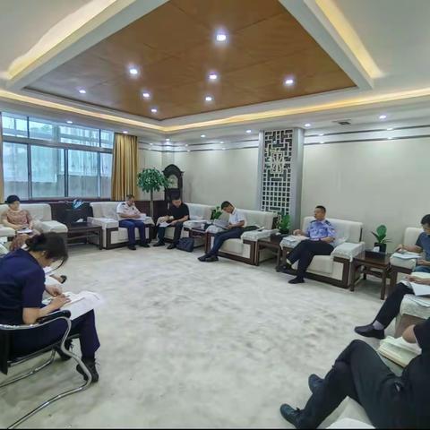 阎良区政府召开电动车专项整治座谈会