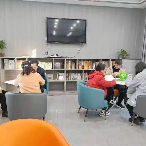 “三人行”分享会