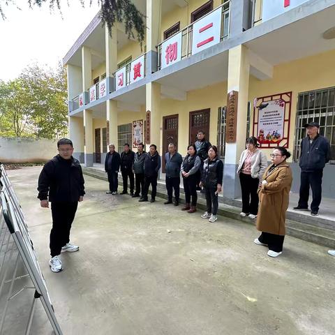 “代表委员”来观摩 学习交流促发展||马额街道组织“两代表一委员”观摩交流活动