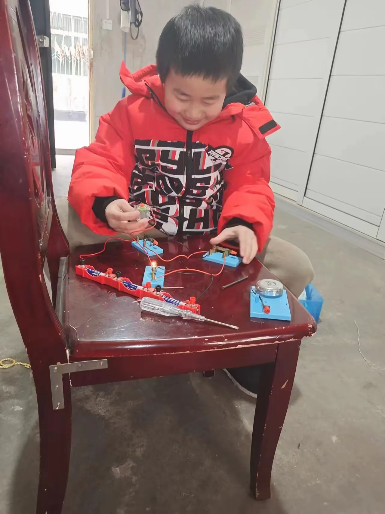 简篇-在过去的的一年里,我们开心过,我们悲伤过,我们调皮过,我们大笑过。回想起2023年的点点滴滴我们还是激情澎湃,