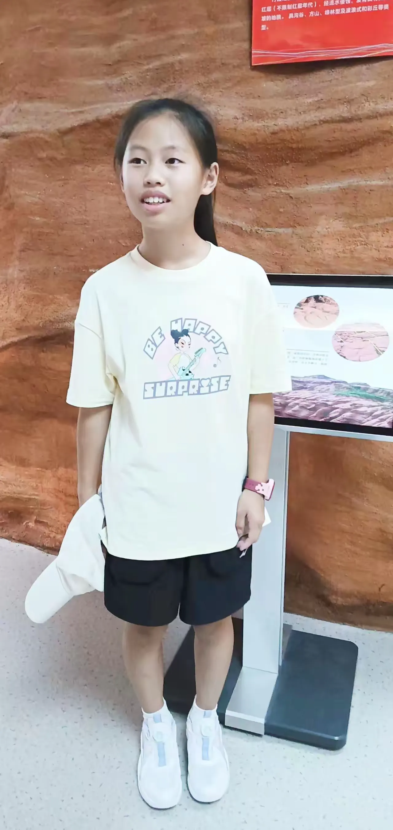 简篇-在过去的的一年里,我们开心过,我们悲伤过,我们调皮过,我们大笑过。回想起2023年的点点滴滴我们还是激情澎湃,