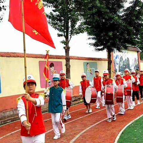 研读新课标，把握新航向——潘庄小学教师暑期新课标学习活动