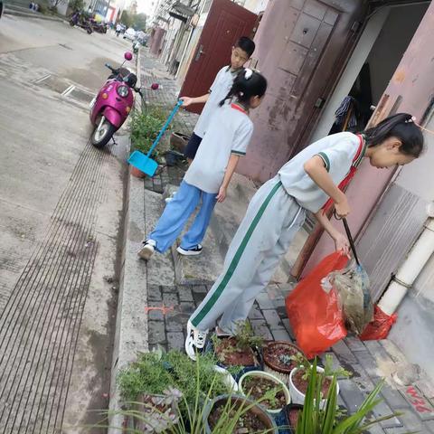 柳城小学605班嘉树中队国庆实践活动