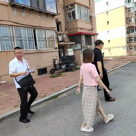 情系老兵 党送温暖——新屯街道“八一”建军节前走访慰问退役军人