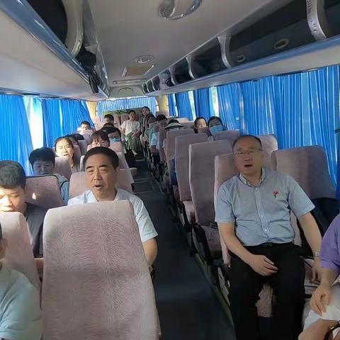 “ 铭记红色初心，重温红色记忆，加强作风建设，护佑人民健康”，