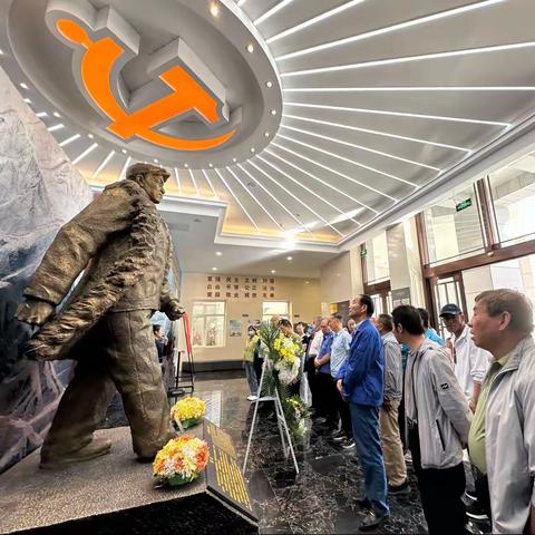 拥军优属庆"八一" 座谈慰问满温情