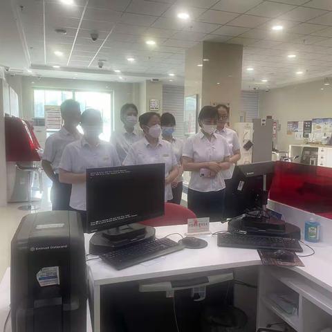 伊犁奎屯团结南路支行组织学习“新疆分行四步走加强重点场所风险管控特色活动”