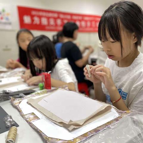 【民生微实事】田面社区开展魅力指尖手工口金包手工创意工作坊活动
