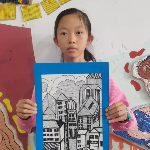 惠画堂六枝校区暑假班周五早上9:00~11:00.《线描建筑》