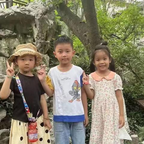 缤纷夏日 快乐暑假（翠幼中班娃的暑假生活）