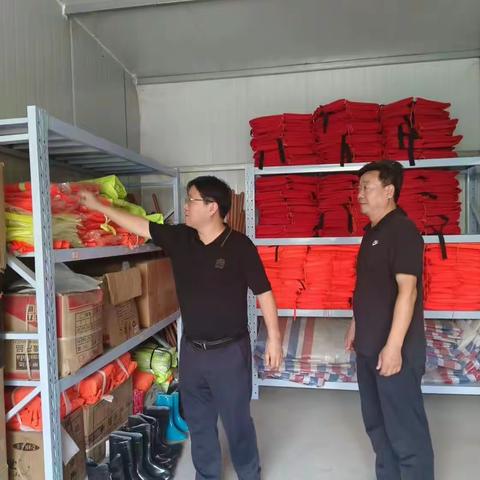 小冀镇纪委全力以赴 督查防汛工作